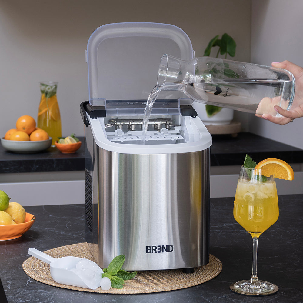 IJsblokjesmachine met Schep