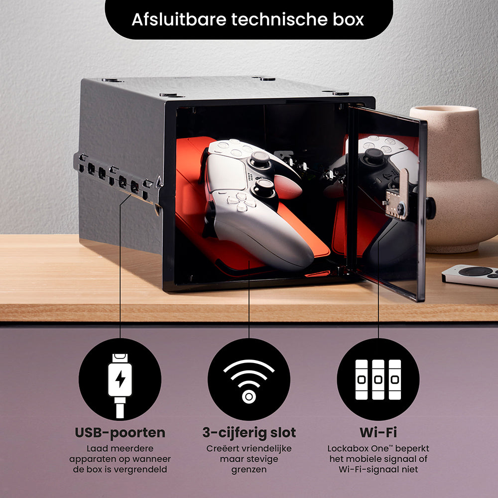 Lockabox One ouverte contenant des manettes de jeu, avec passages pour câbles de charge et serrure à 3 chiffres